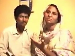 Pakistani Wife Receives Drilled Lovingly By Her Spouse